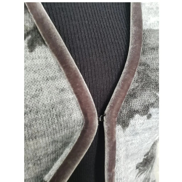 Moiselle Wool blend grey floral cardigan SIZE 2 - Picture 9 of 11